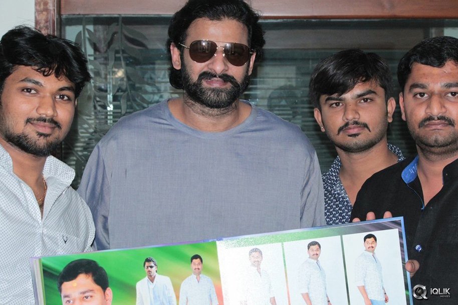 Karnataka-Fans-Meets-Prabhas